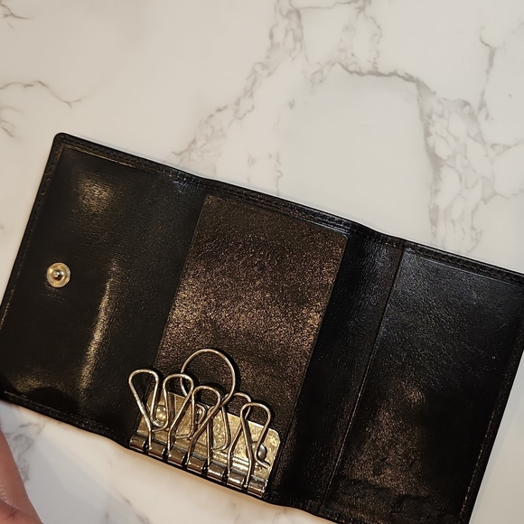 Authentic Gucci 6 Key Case - Picture 6 of 11